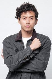Roy Sungkono as Kemal