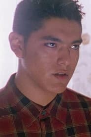 Omar Anguiano as Vili Fualaau