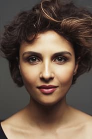 Maryam Hassouni as Amira
