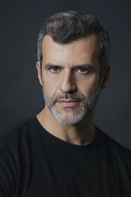 Juan Pablo Olyslager as Letona