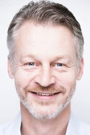 Morten Hebsgaard as Finn