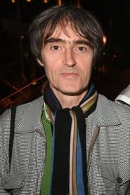 Benjamin Esdraffo as Le professeur de sciences physiques