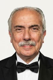 Hakan Altıner as Hakim Mehmet