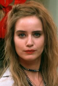 Karina Fallenstein as Susanne