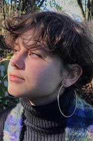 Isabella Cunha as Vanessa Silverman