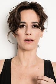 Mariana Lima as Suzana de Souza