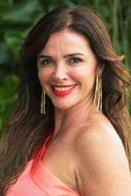 Luma de Oliveira as Maia