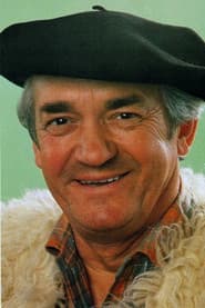 Georges Vaur as le vieux garagiste