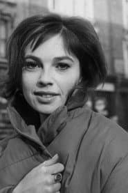 Kathleen Breck as Ilsa Barnes