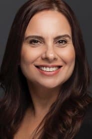 Goncagül Sunar as Ayça