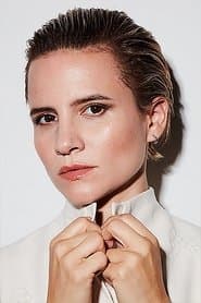 Bianca Comparato as Nara / Samara / Clara / Lara / Sara