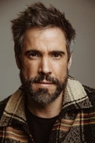 Unax Ugalde as Daniel