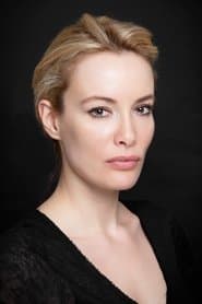 Valeriya Shkirando as Maj. Elena Larina