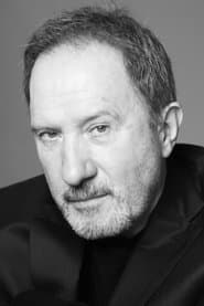 André Marcon as Castang, le maire