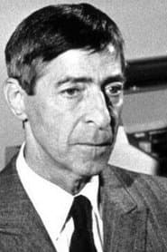 André Dumas as Tom Smith