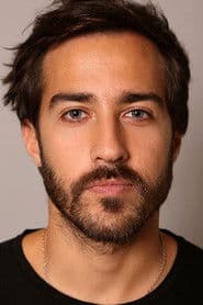 Nicolás Francella as Carlos