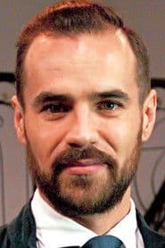 Jorge Poza as Ricardo