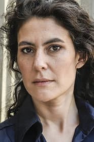Beren Tuna as Hayat