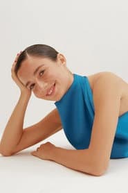 Elit İşcan as Hayat