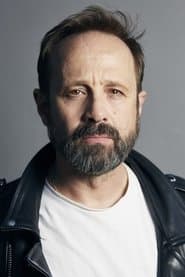 Patxi Freytez as Enrique Santiago