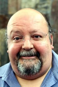 Carlos Cobos as Lic. Suárez