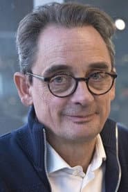 Rumle Hammerich as Mogens